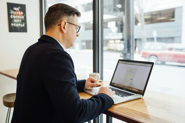 Se reconvertir professionnellement à 40 ans : les clés de la réussite